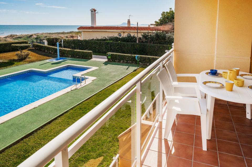 APARTAMENTO Nat EN PRIMER LINEA DE PLAYA Platja de Xeraco Exterior foto