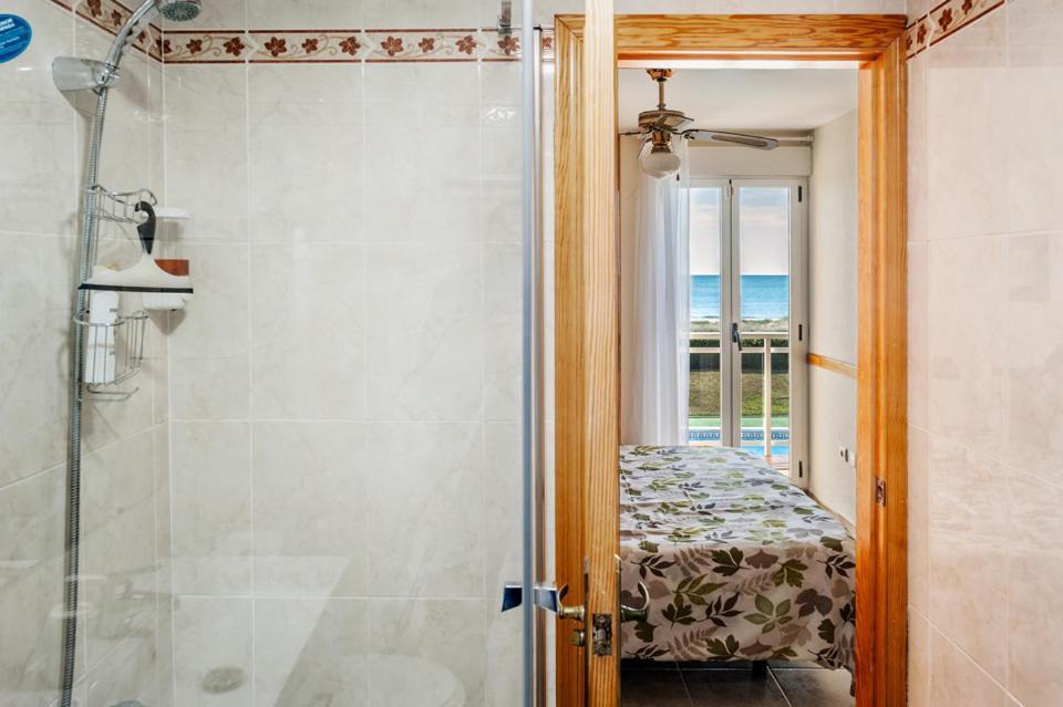 APARTAMENTO Nat EN PRIMER LINEA DE PLAYA Platja de Xeraco Exterior foto